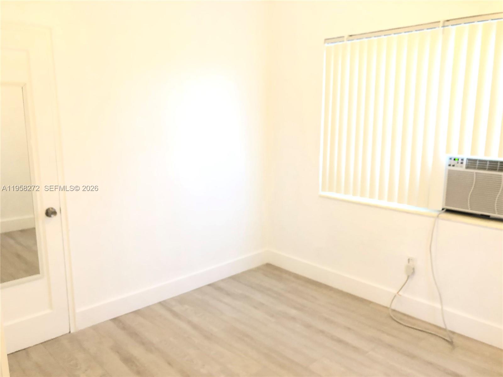 A11958272 Property Photo 17