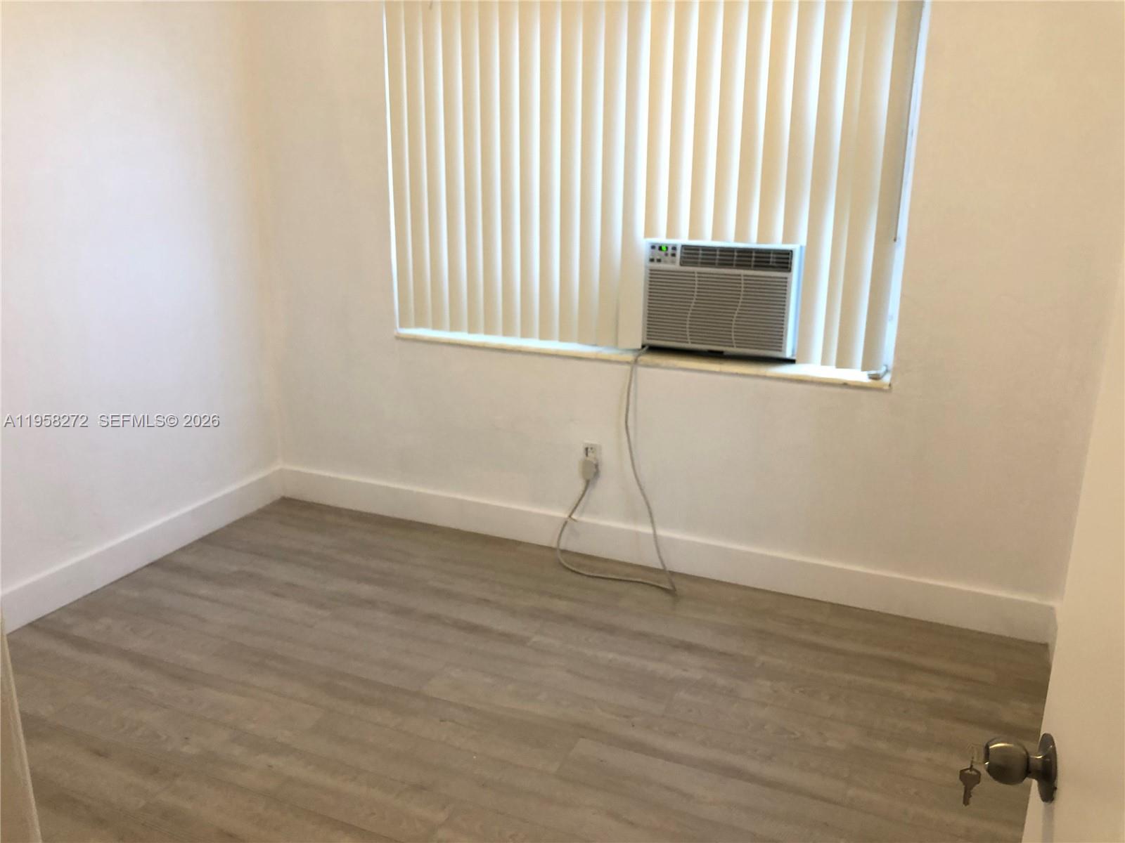 A11958272 Property Photo 20