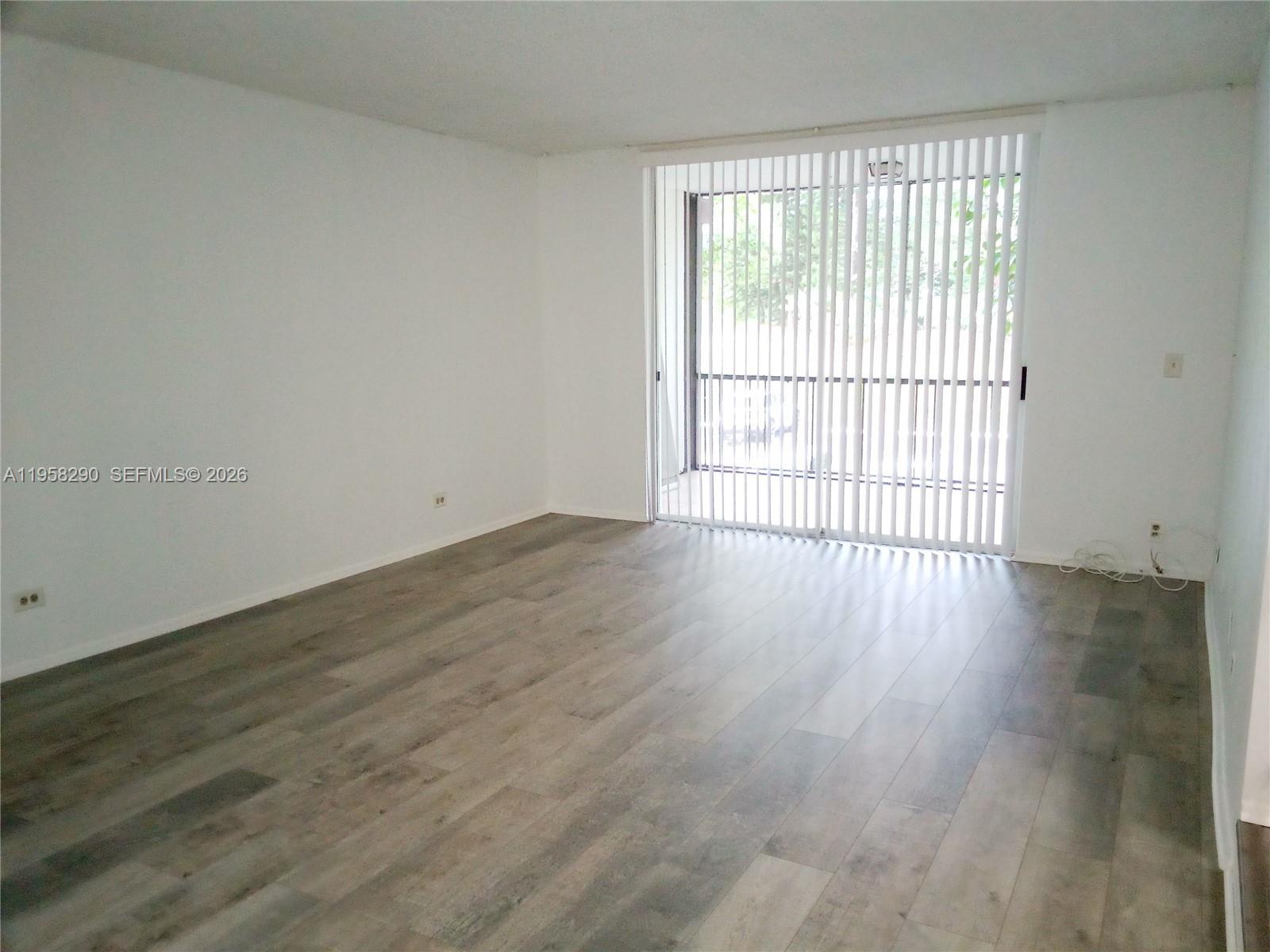3720 Inverrary Drive 2s Property Photo 23