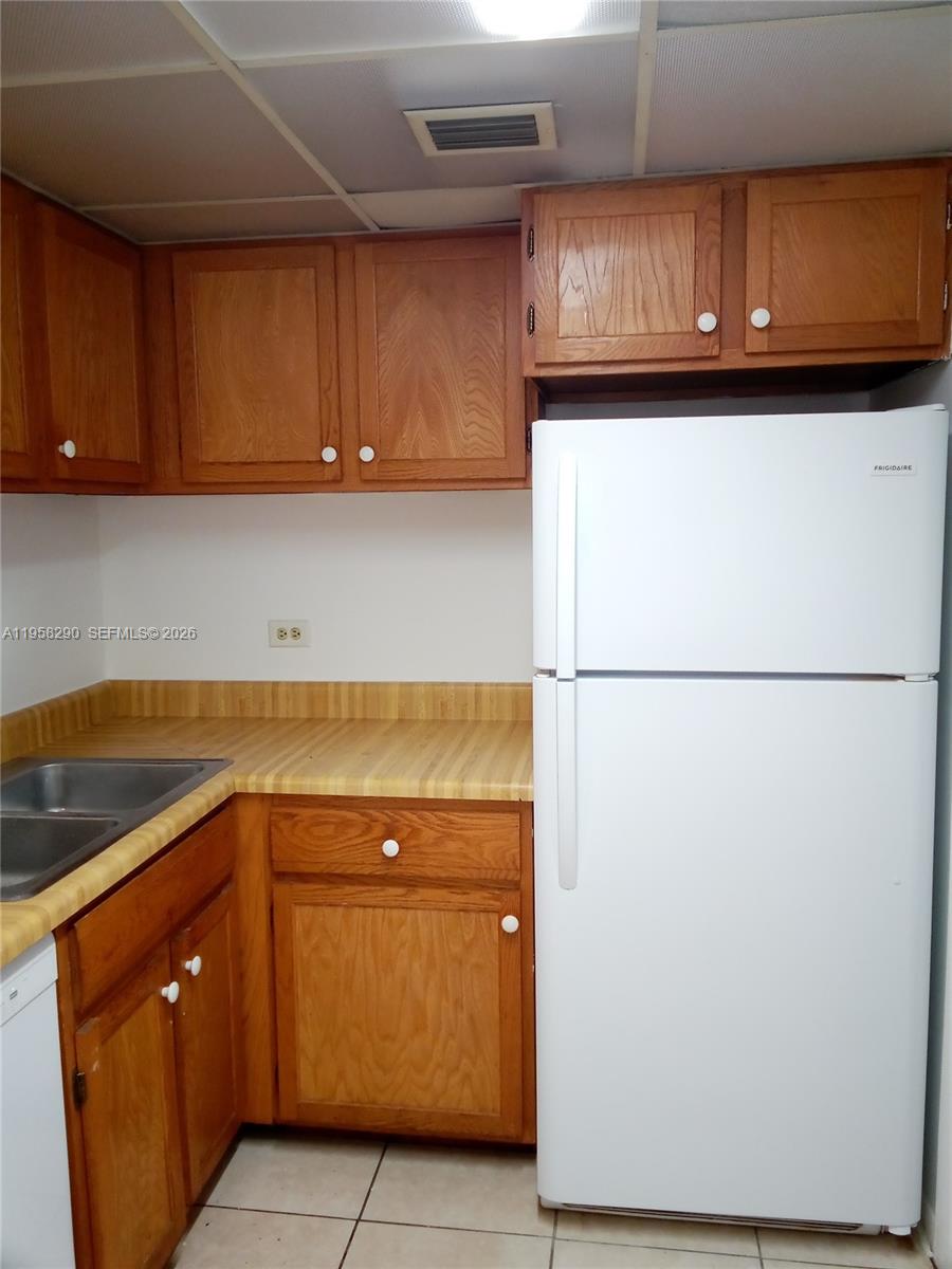 3720 Inverrary Drive 2s Property Photo 29