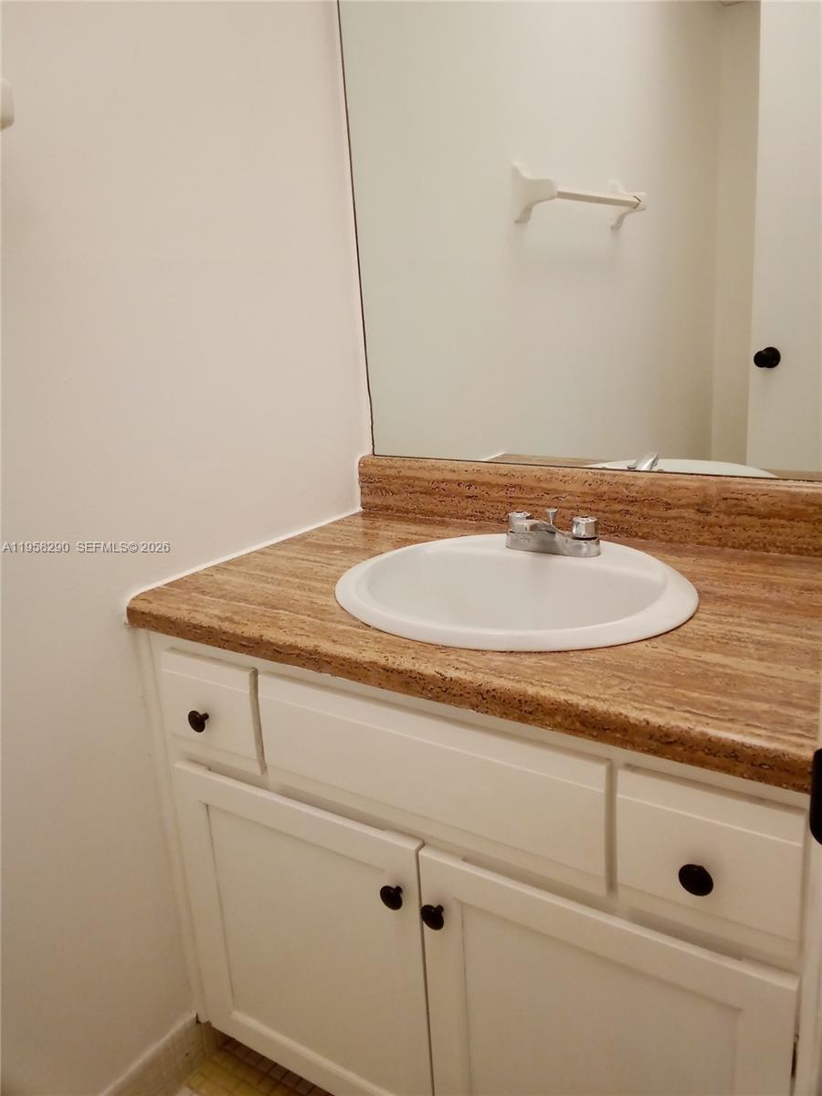 3720 Inverrary Drive 2s Property Photo 30