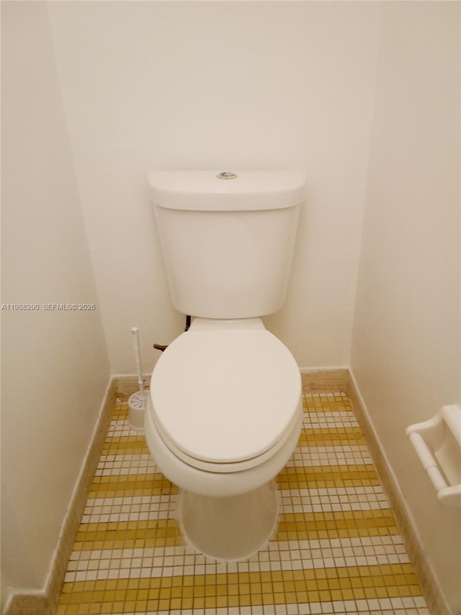3720 Inverrary Drive 2s Property Photo 31