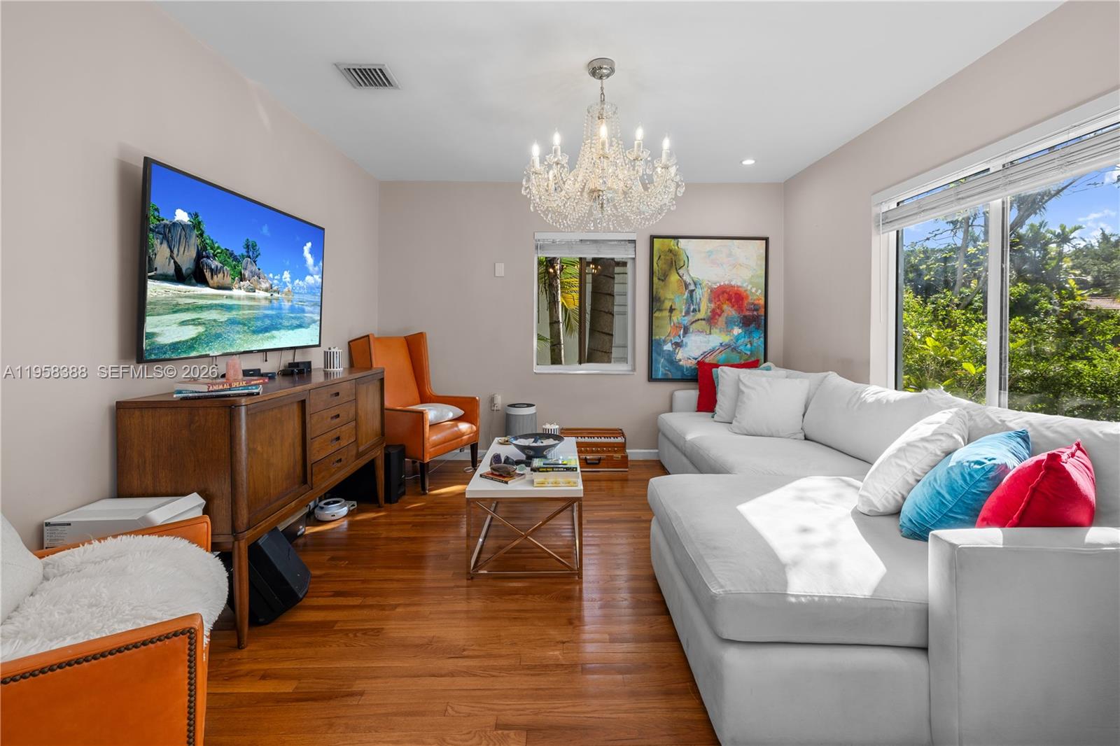 A11958388 Property Photo 4