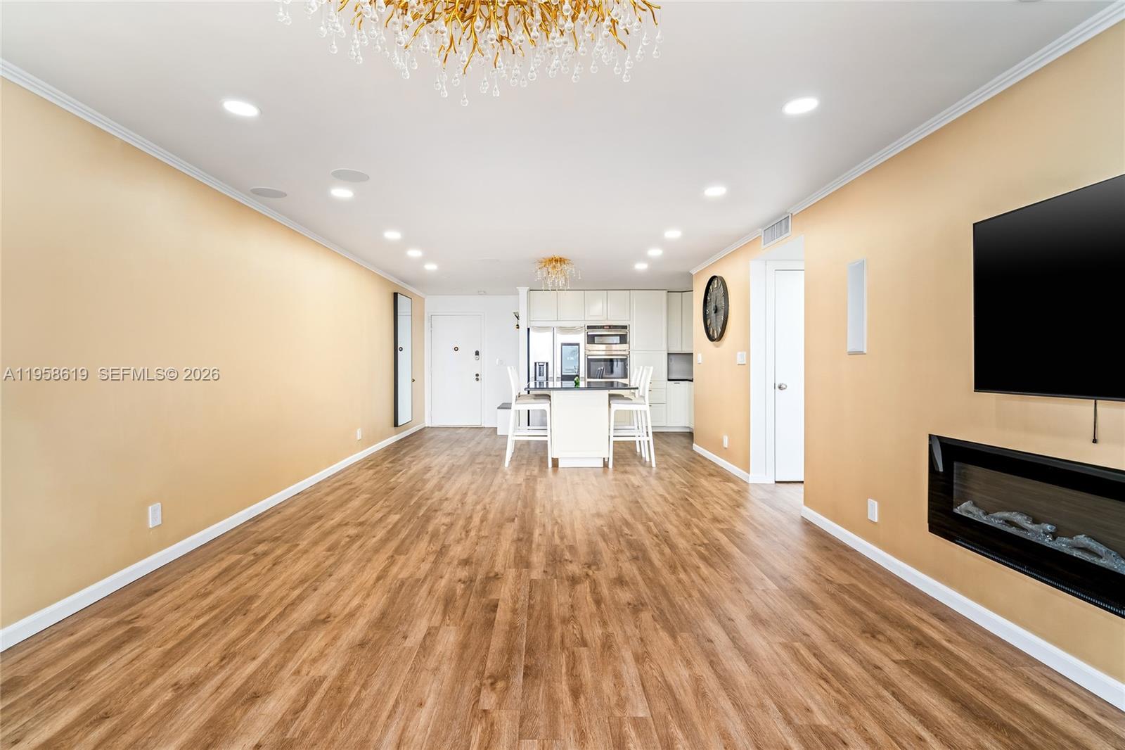 600 Three Islands Boulevard 604 Property Photo 10