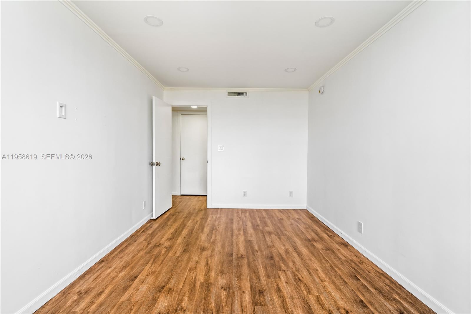 600 Three Islands Boulevard 604 Property Photo 16