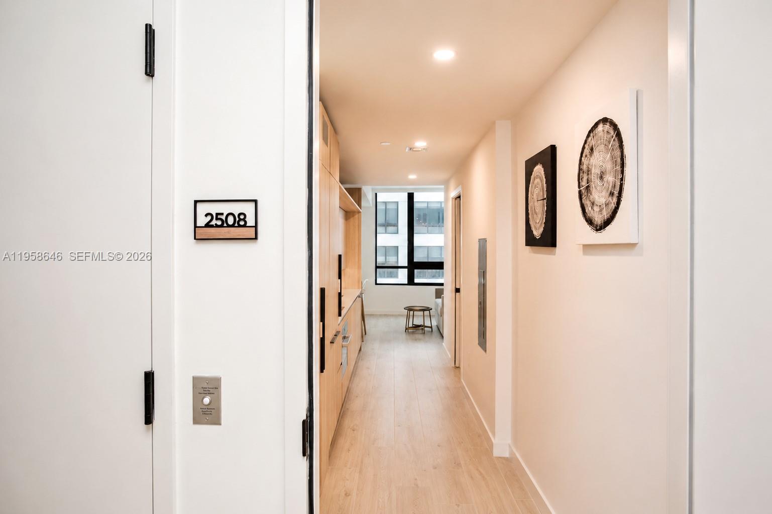 225 N Miami Avenue 2508 Property Photo 1
