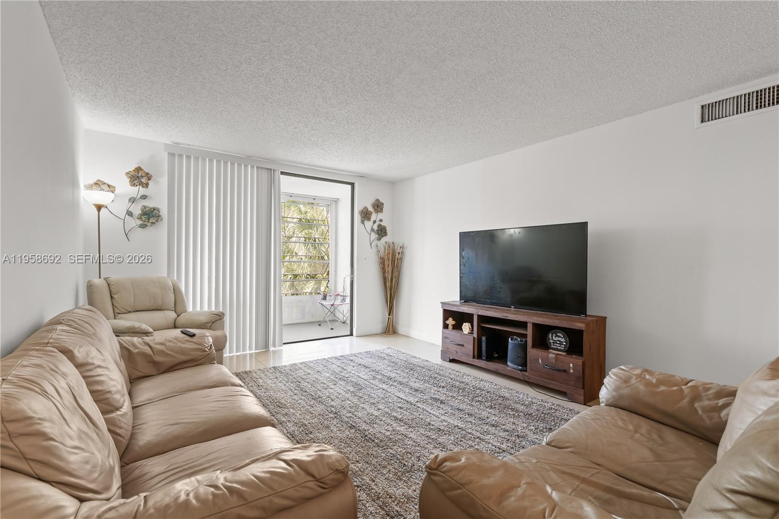 1800 Sw 81st Avenue 1309 Property Photo 1