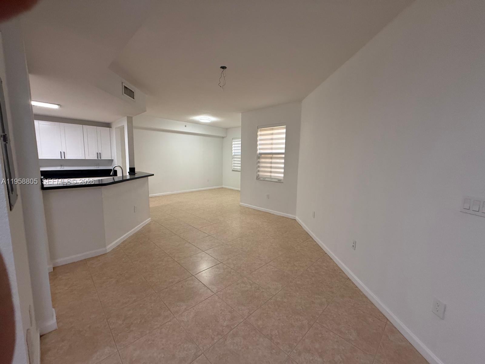 11603 Nw 89th Street 215 Property Photo 4