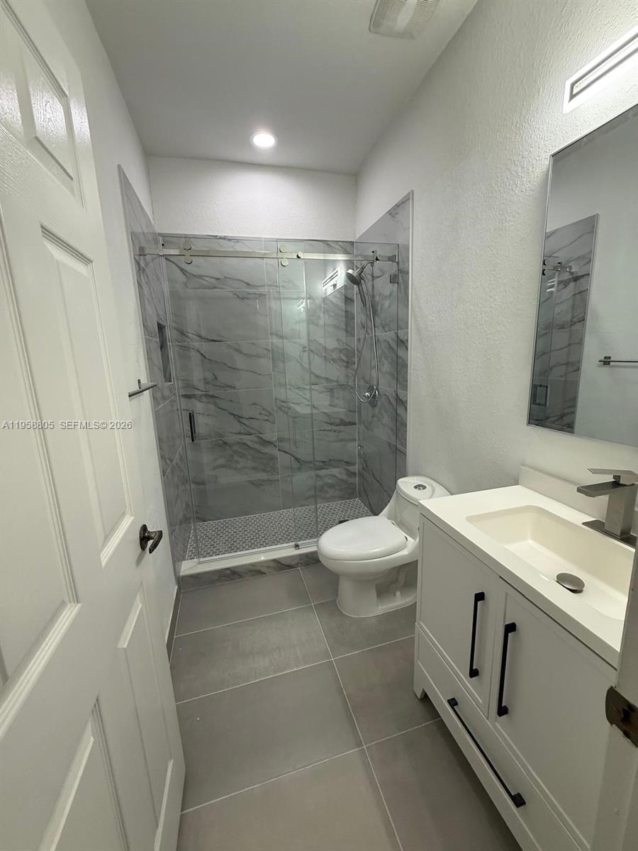 11603 Nw 89th Street 215 Property Photo 11