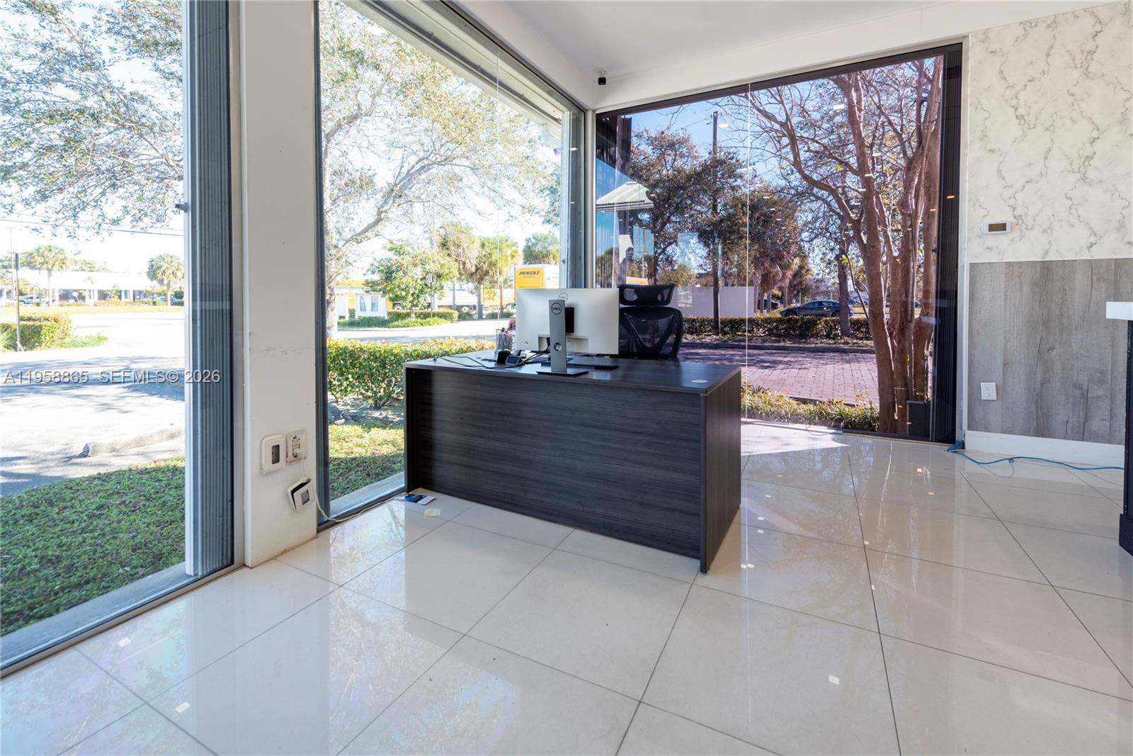 2980 W Oakland Park Boulevard Property Photo 19