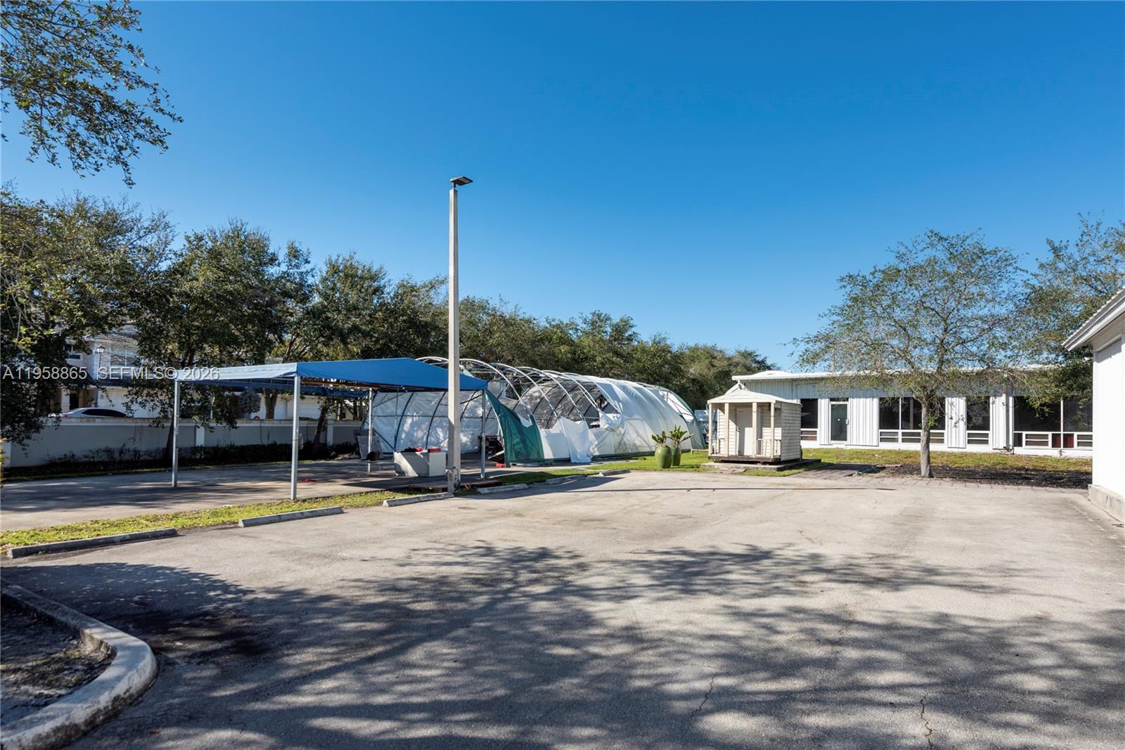 2980 W Oakland Park Boulevard Property Photo 24