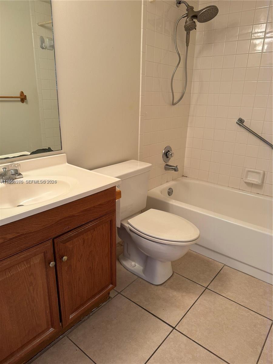 13550 Sw 6th Court 409a Property Photo 9