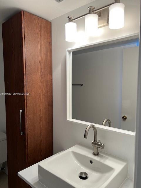 2226 N Cypress Bend Drive 210 Property Photo 15