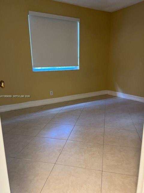 2226 N Cypress Bend Drive 210 Property Photo 17