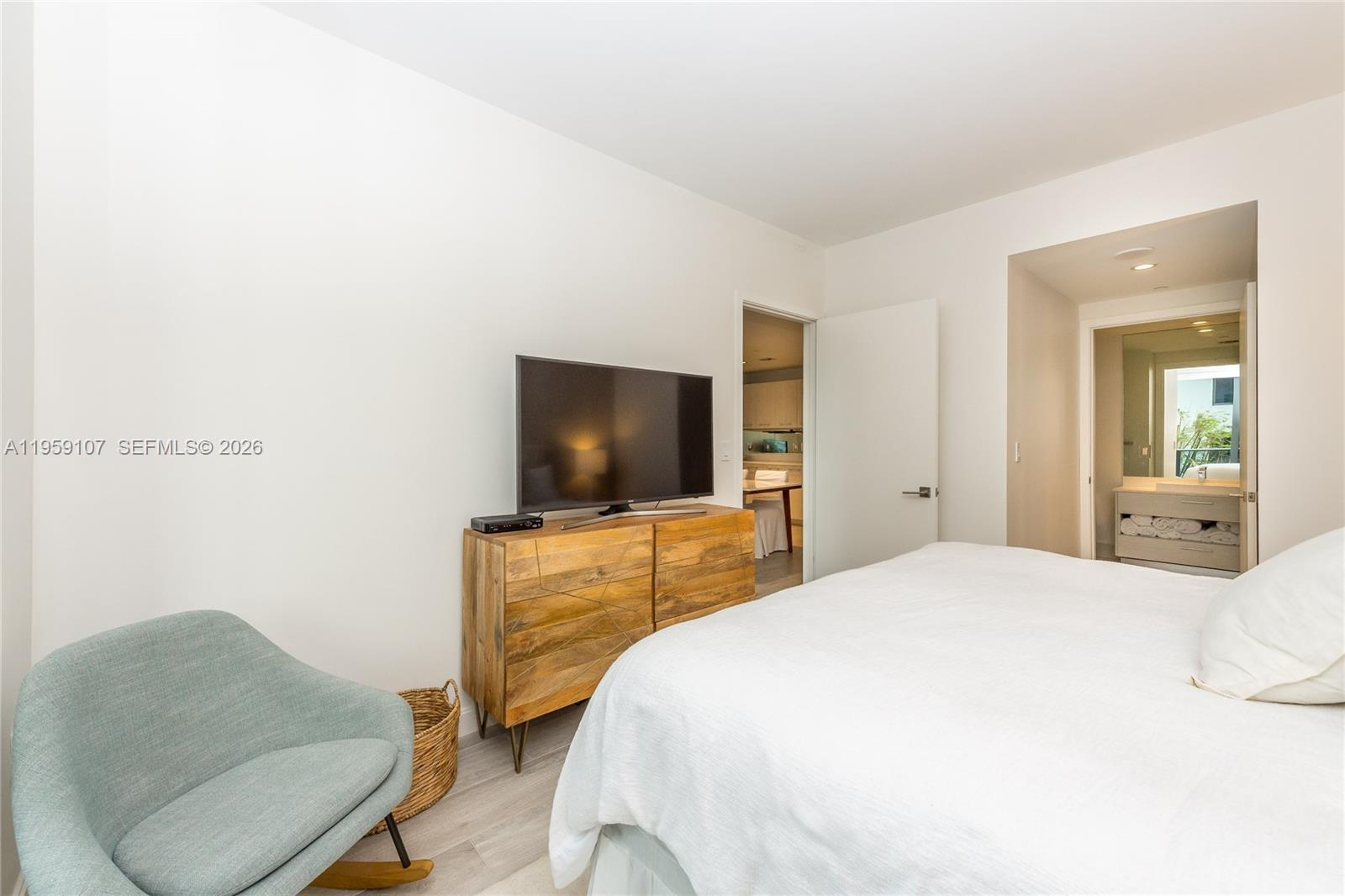 55 Sw 9th Street 1010 Property Photo 11