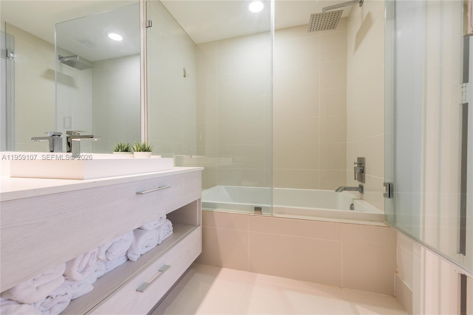 55 Sw 9th Street 1010 Property Photo 12