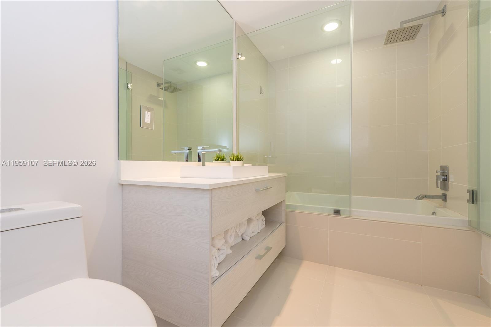 55 Sw 9th Street 1010 Property Photo 13