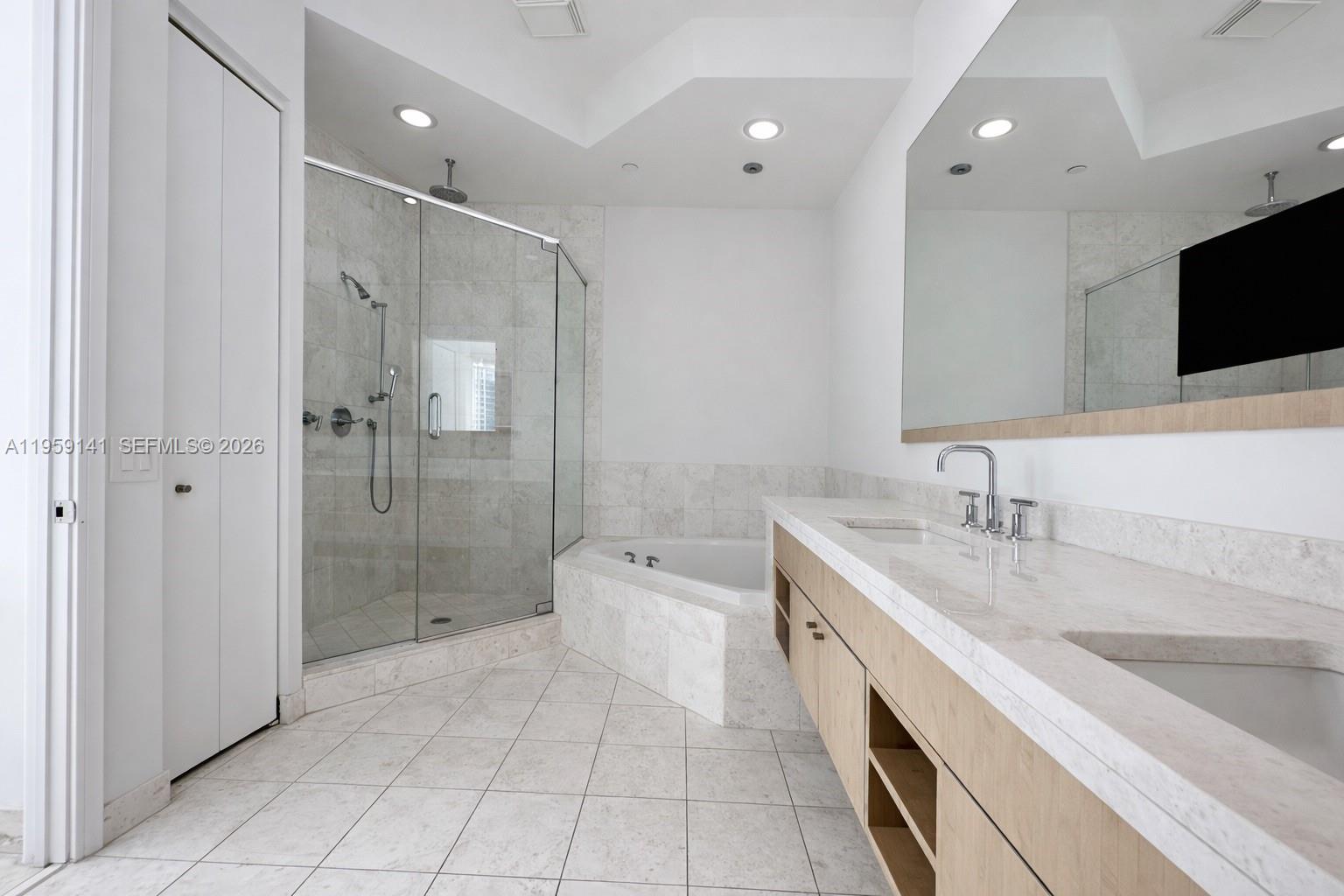 900 Brickell Key Boulevard 2405 Property Photo 16