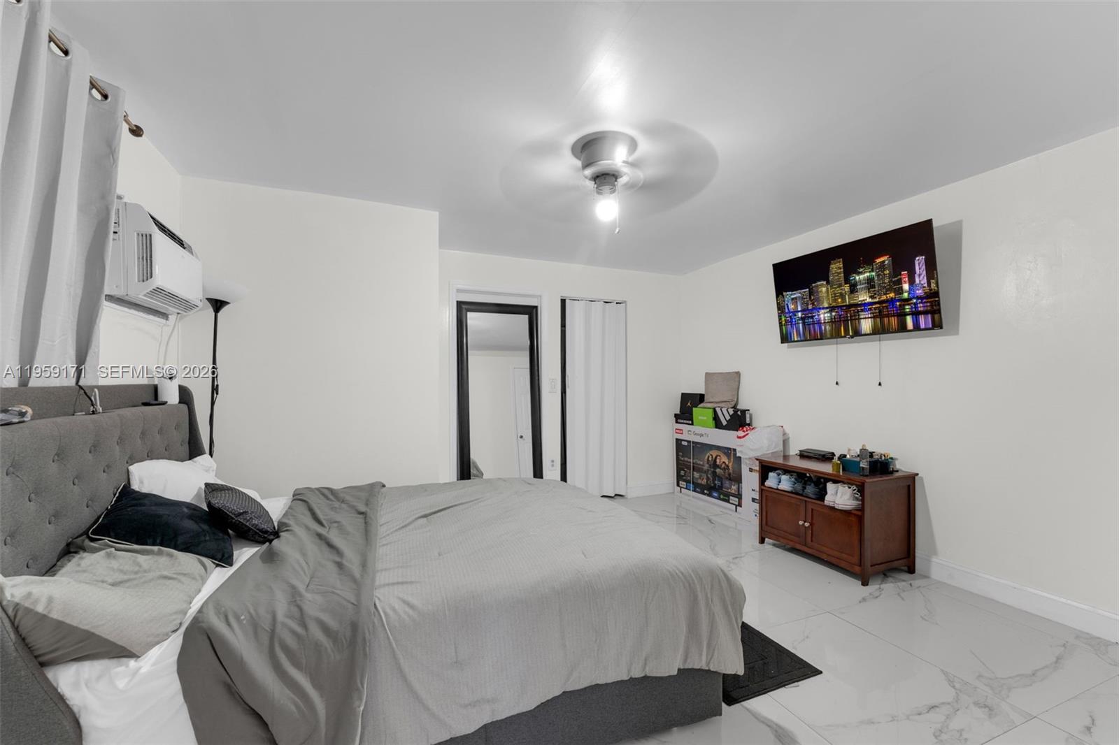 A11959171 Property Photo 18