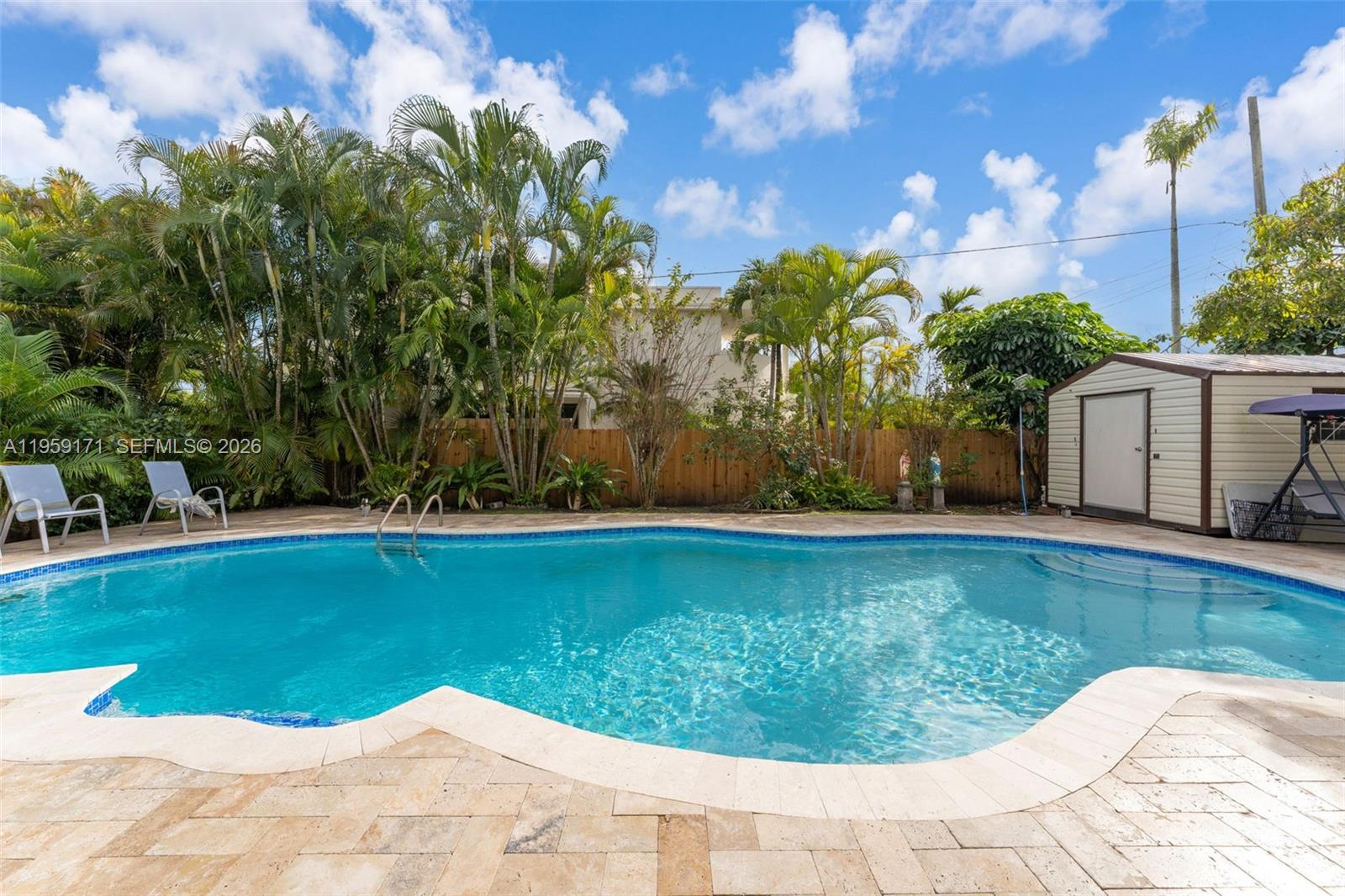 A11959171 Property Photo 35