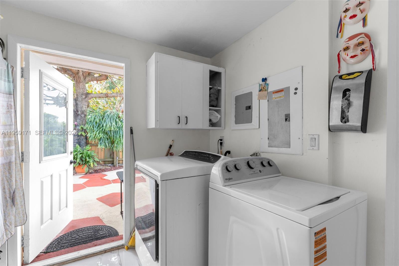 A11959171 Property Photo 40
