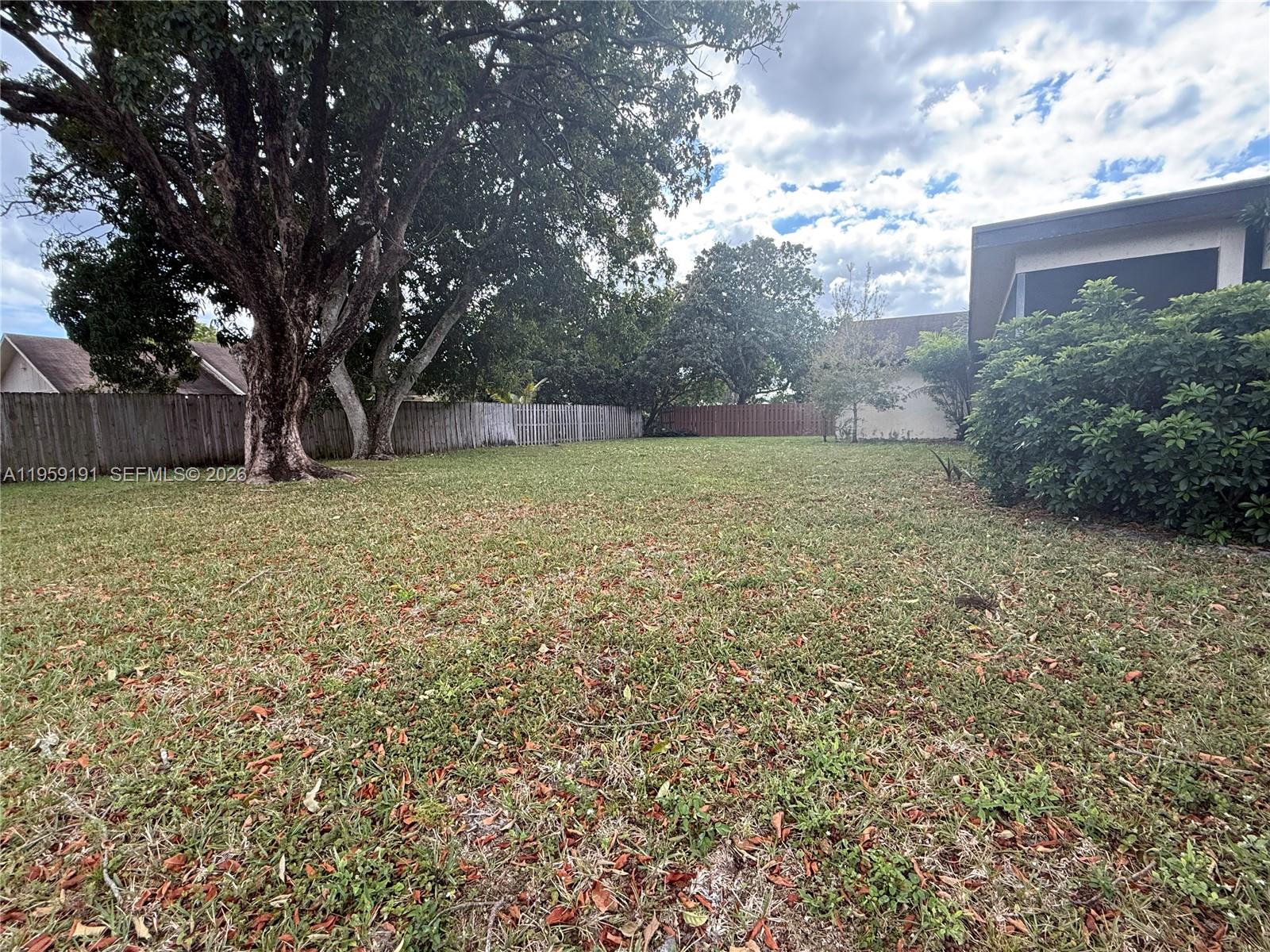 1140 Nw 78th Terrace Property Photo 5