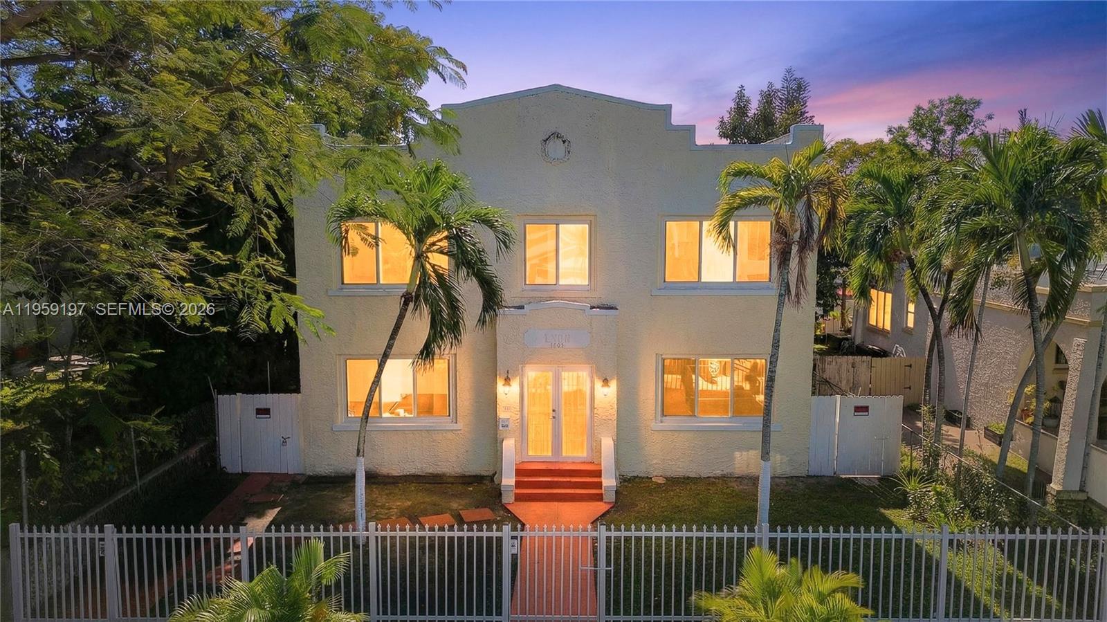 1630 Sw 10th Street Property Photo 1