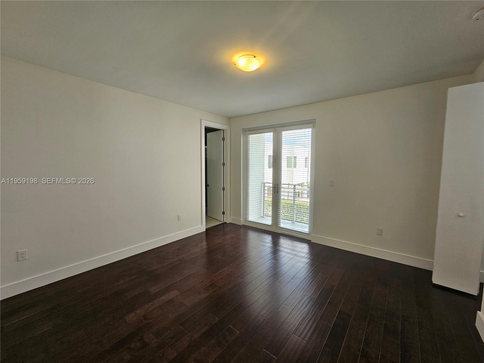 A11959198 Property Photo 22