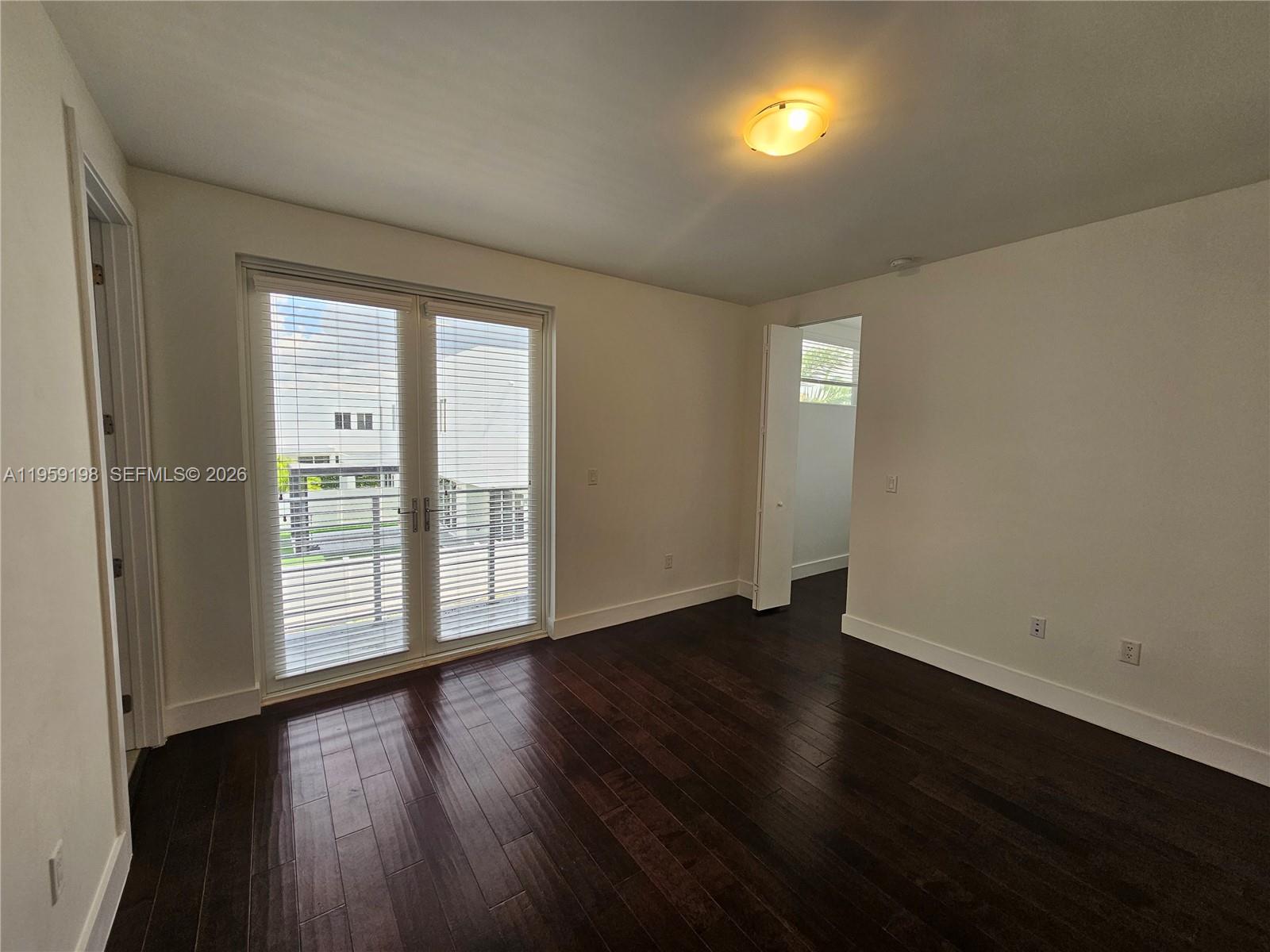A11959198 Property Photo 23