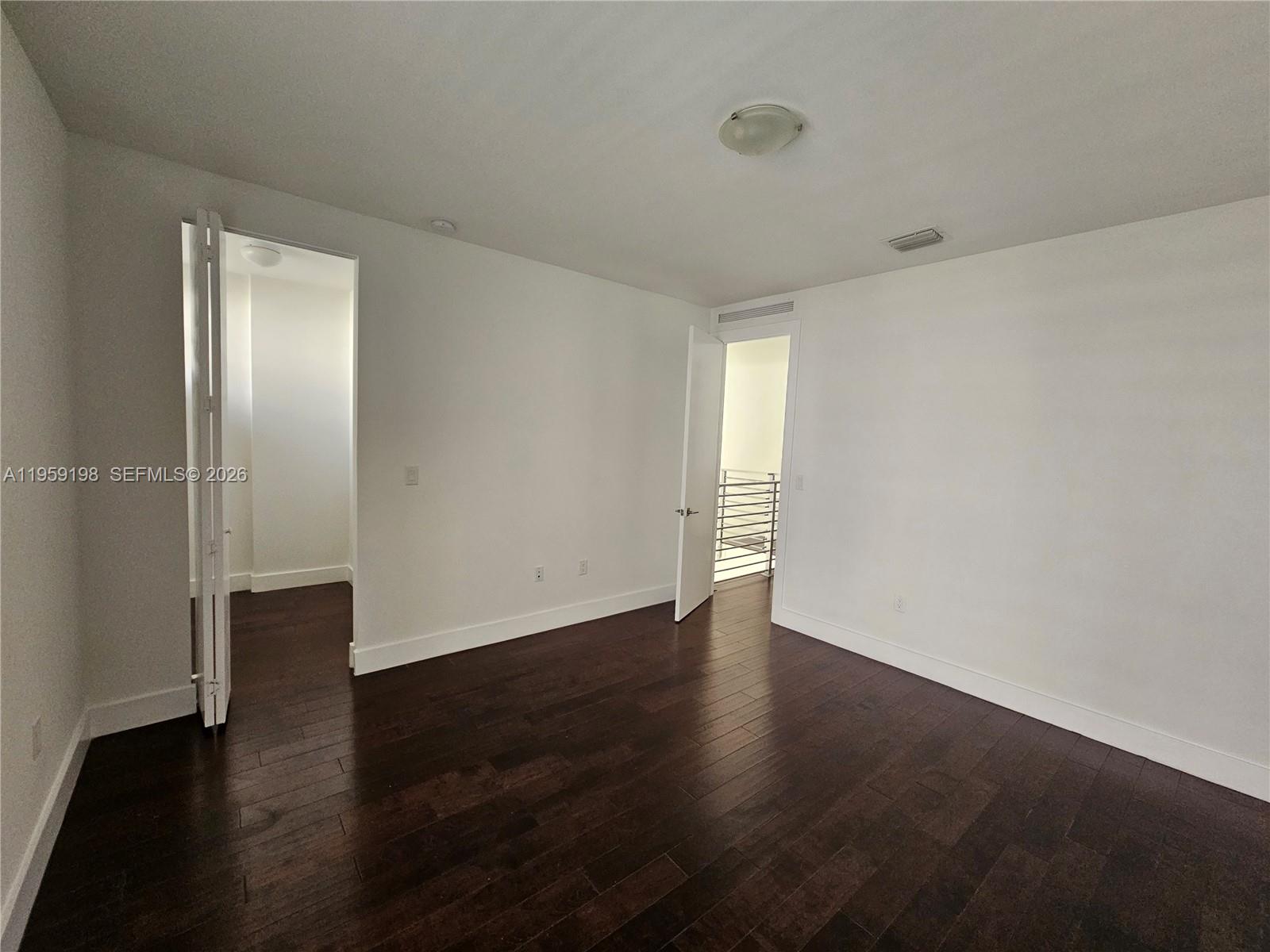 A11959198 Property Photo 25