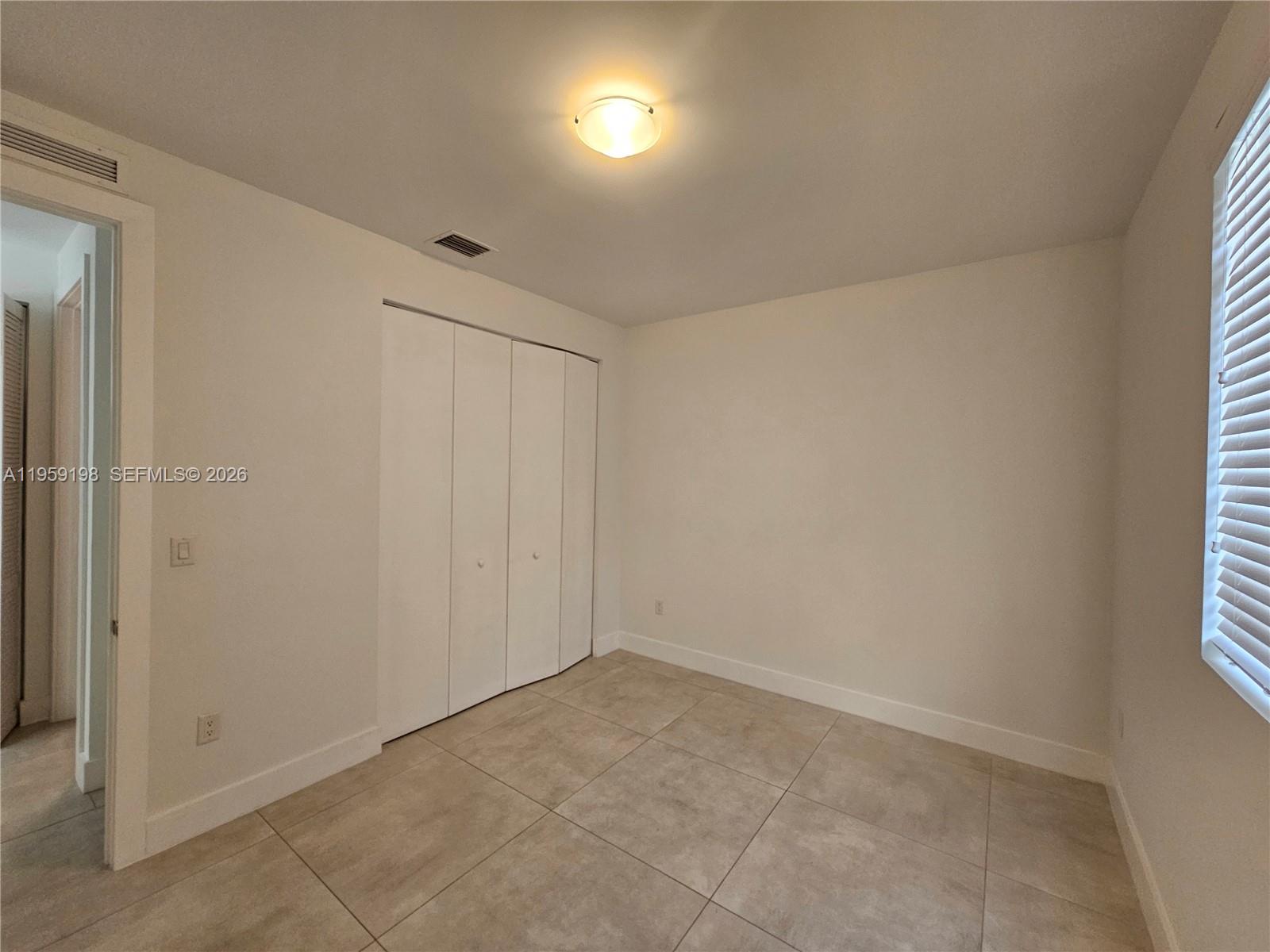 A11959198 Property Photo 28
