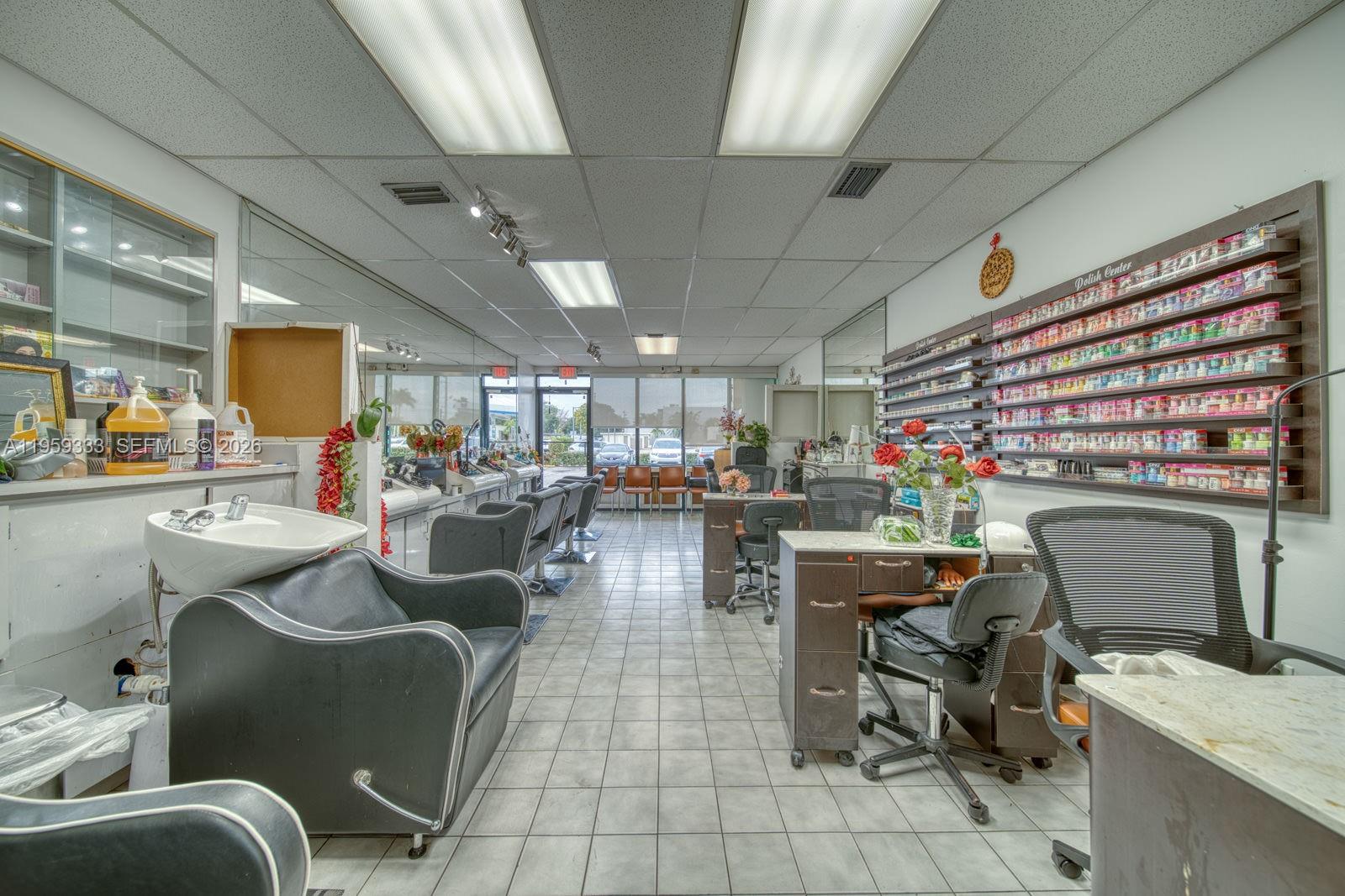 Full-service Beauty Salon For Sale In Sweetwater Property Photo 8