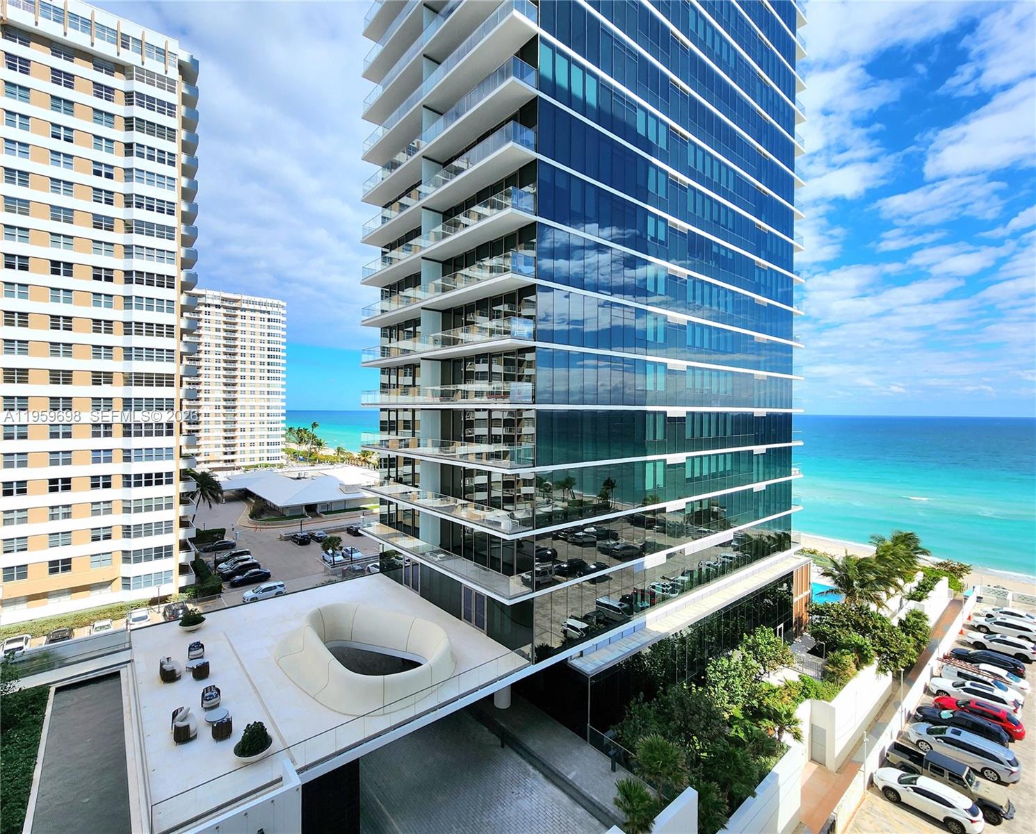 2030 S Ocean Drive 823 Property Photo 5