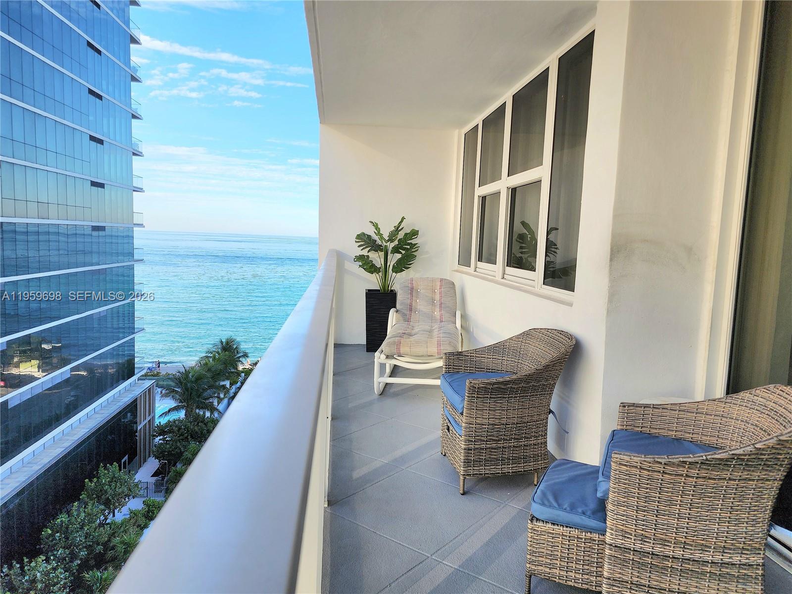 2030 S Ocean Drive 823 Property Photo 40