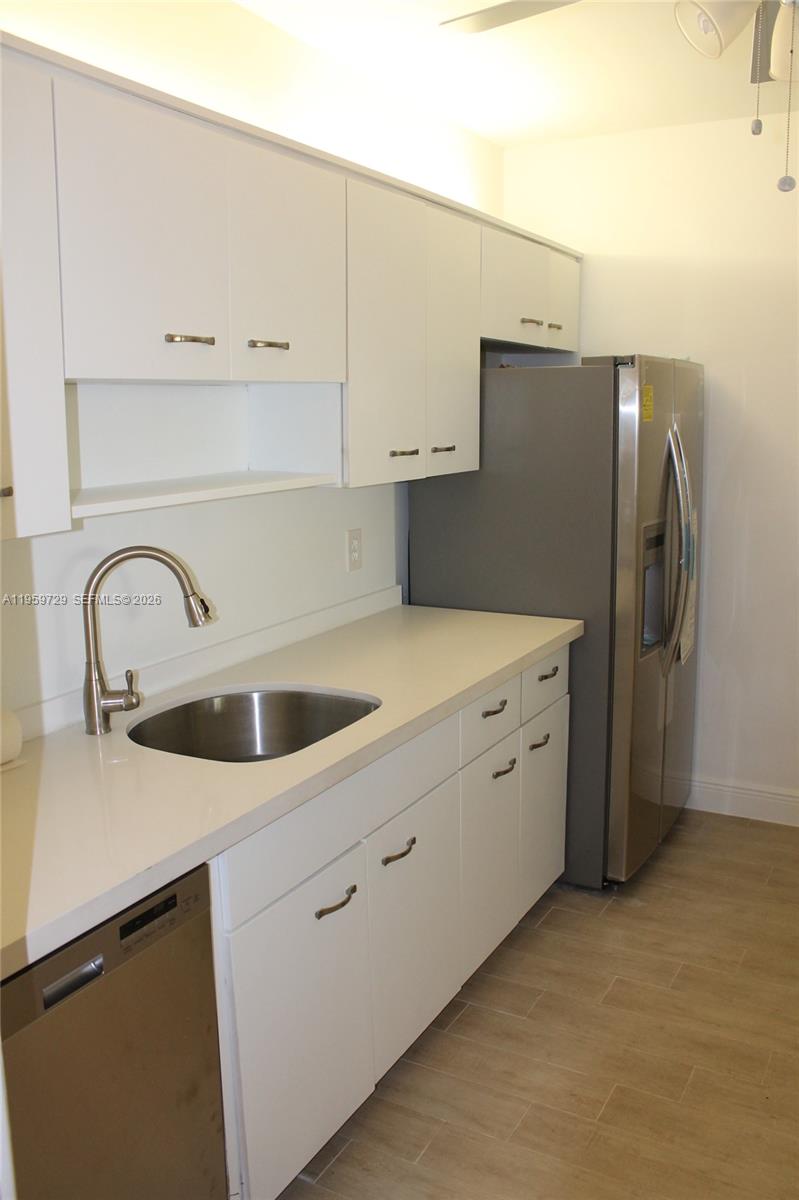 181 Crandon Boulevard 308 Property Photo 5
