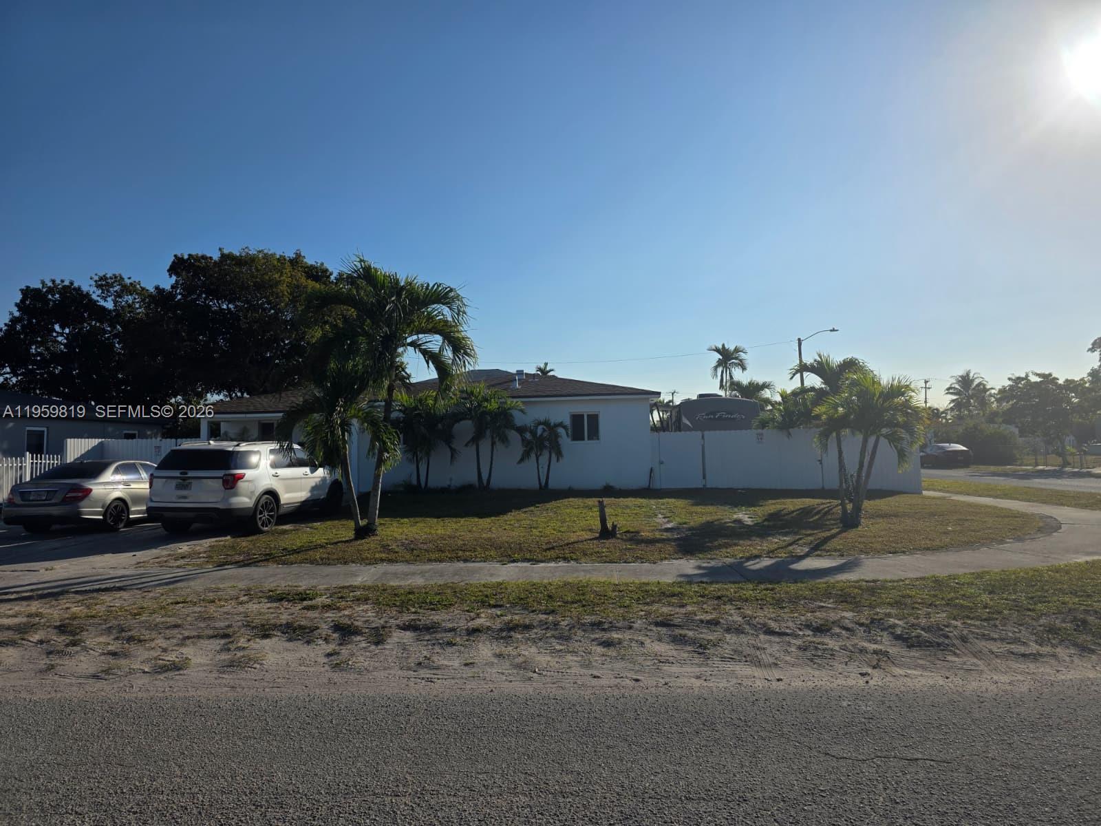 8523 NW 35th Place