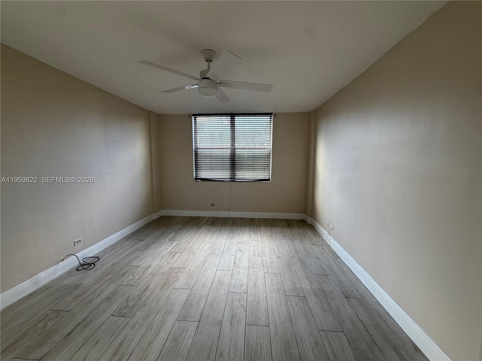 3660 Ne 166th Street 301 +40' Deeded Dock Property Photo 3