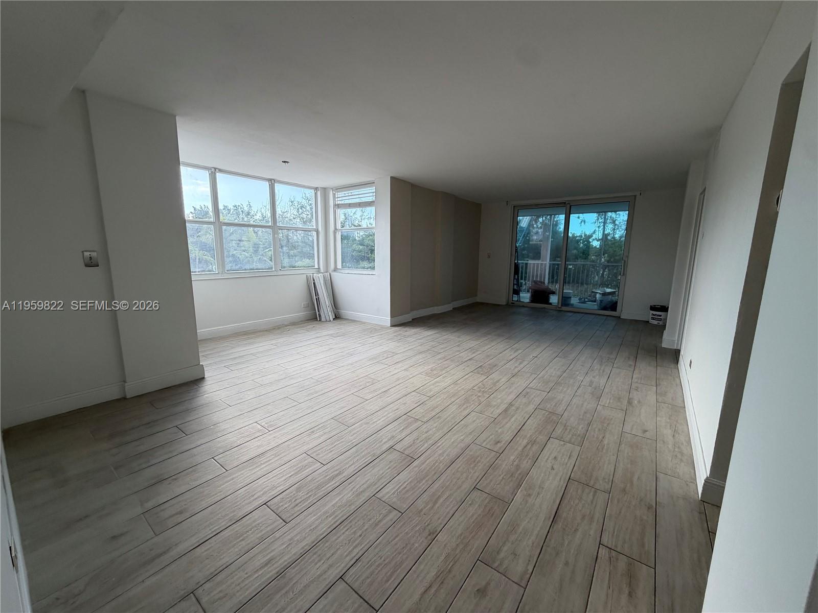 3660 Ne 166th Street 301 +40' Deeded Dock Property Photo 11