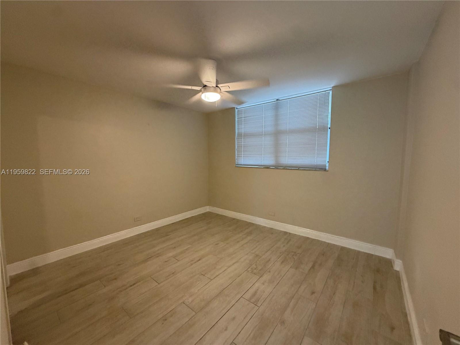 3660 Ne 166th Street 301 +40' Deeded Dock Property Photo 15