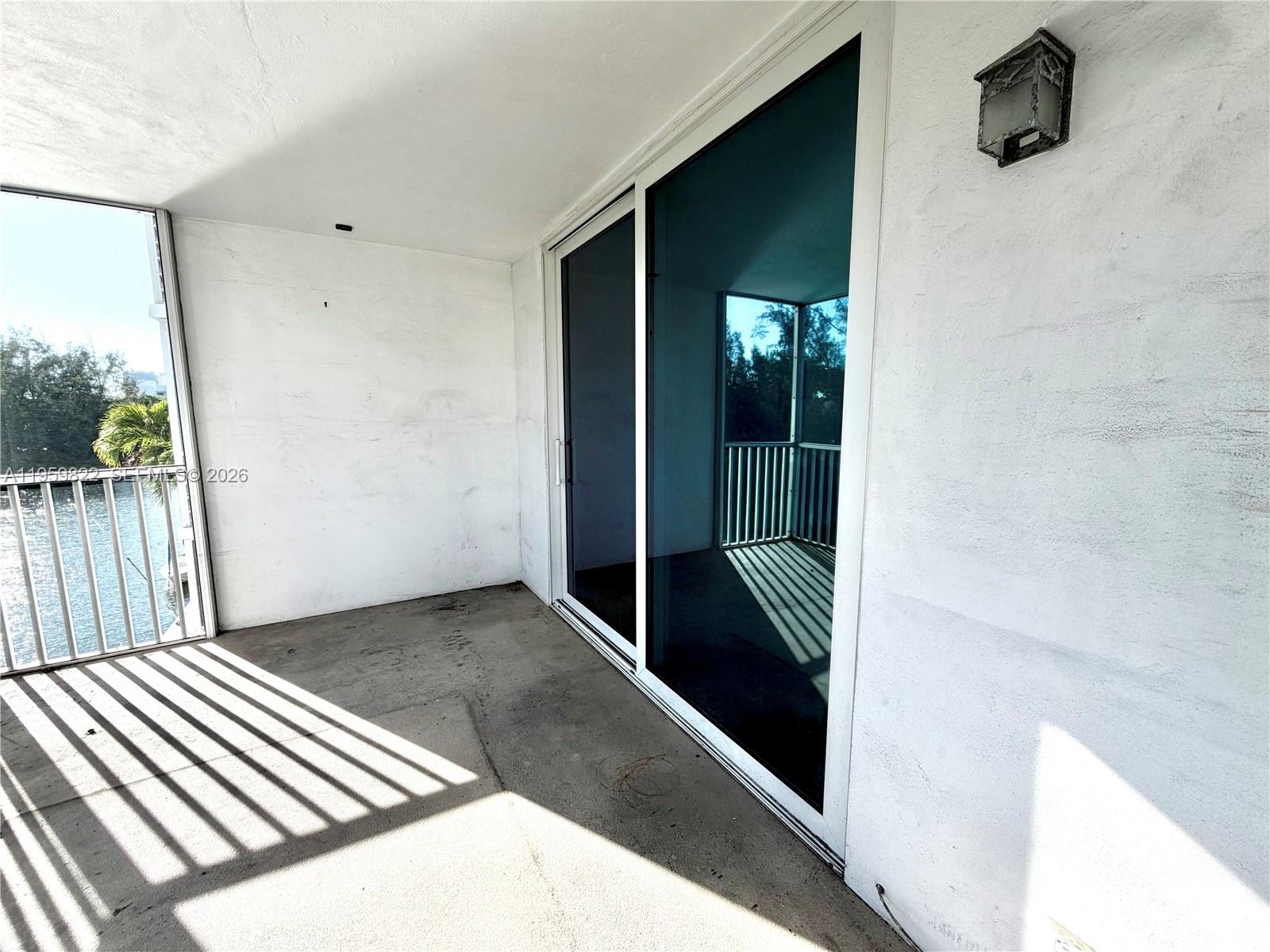 3660 Ne 166th Street 301 +40' Deeded Dock Property Photo 20