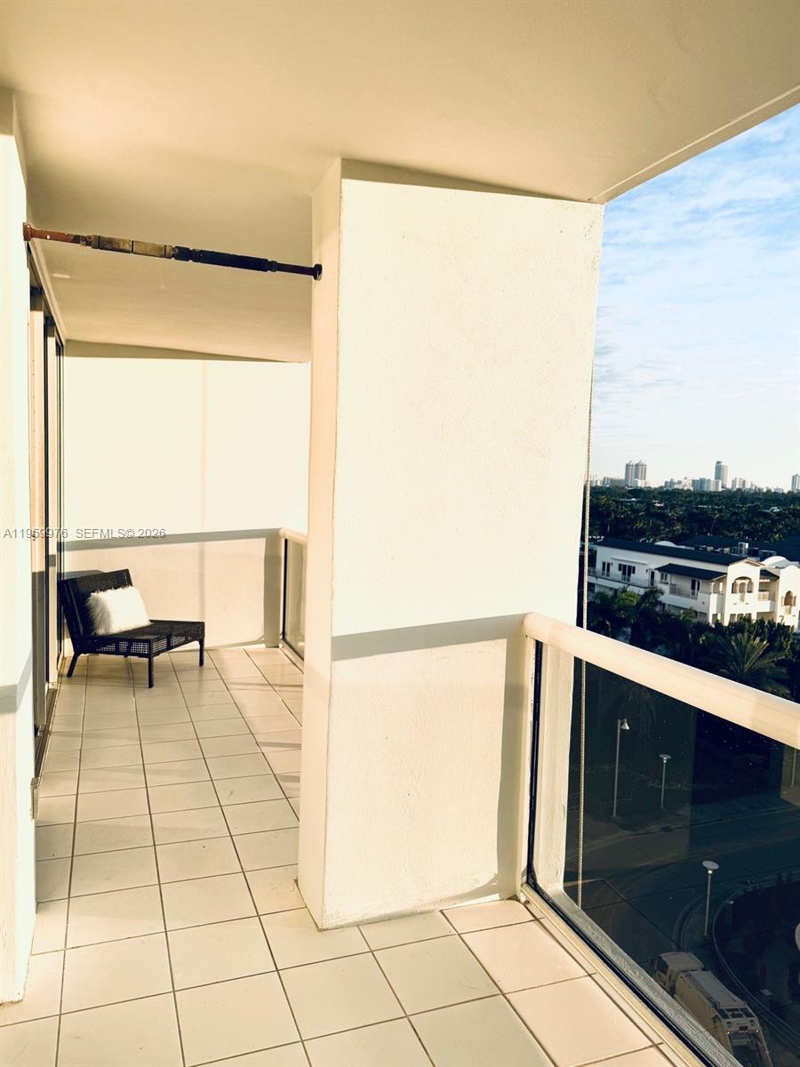 1900 Sunset Harbour Drive 1009 Property Photo 18