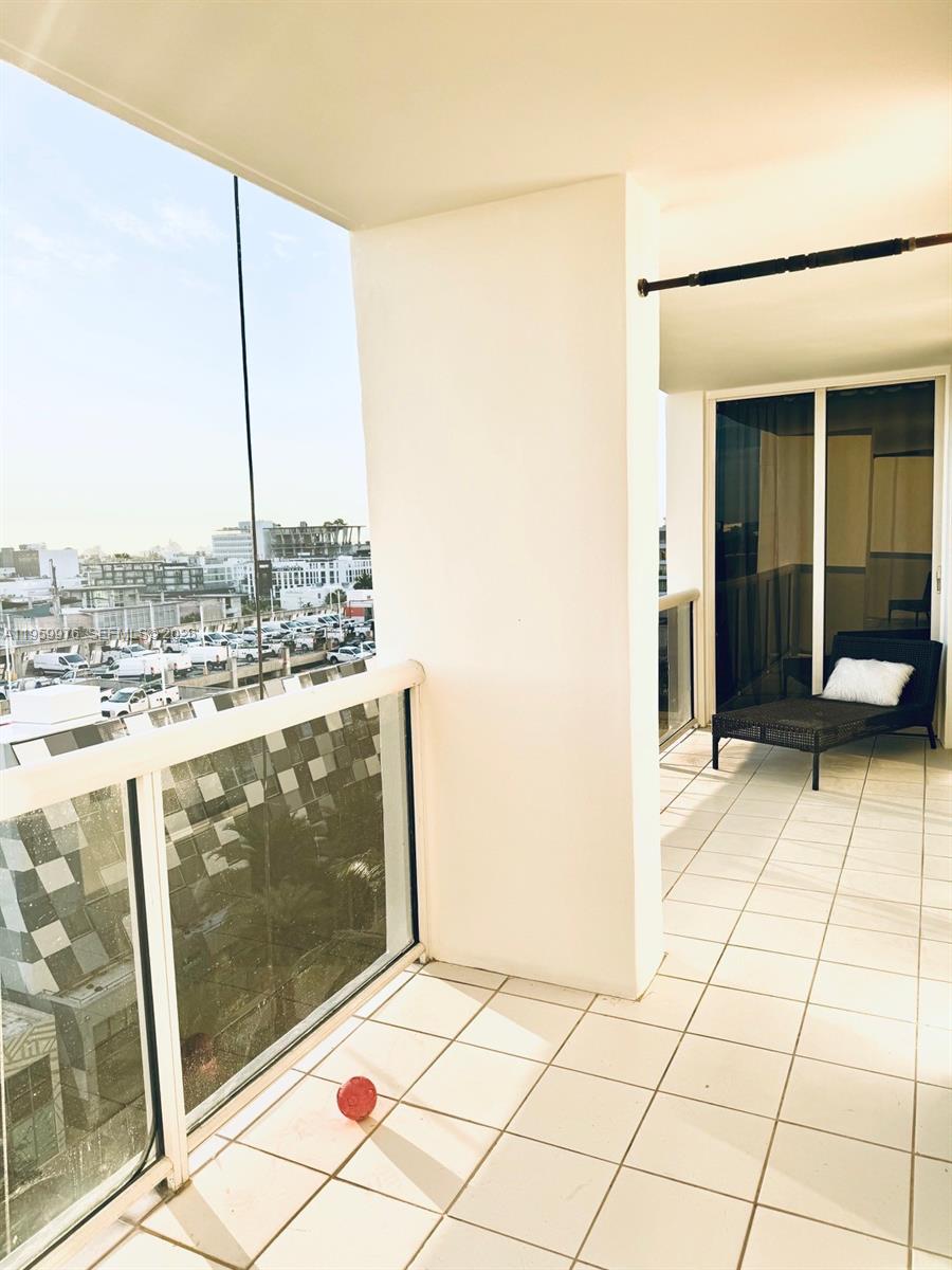 1900 Sunset Harbour Drive 1009 Property Photo 19