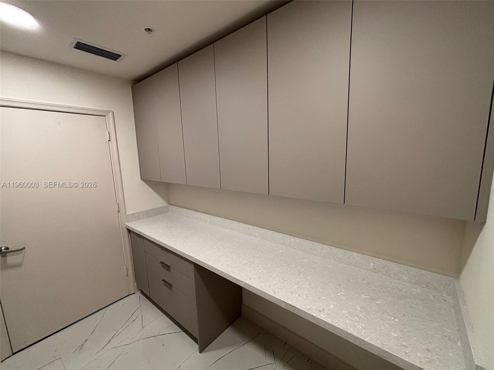 A11960003 Property Photo 18