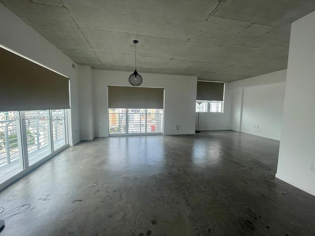 133 Ne 2 Avenue 1813 Property Photo 1