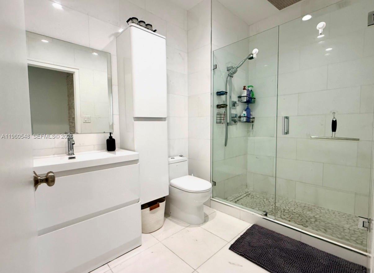 2001 Biscayne Boulevard 3608 Property Photo 24