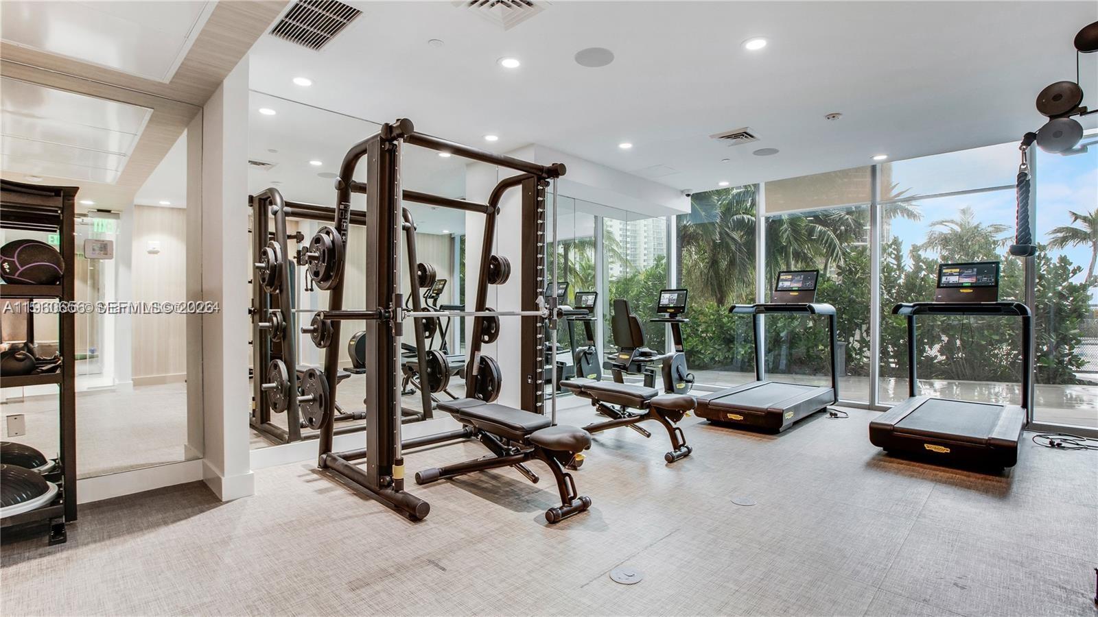 17550 Collins Avenue 505 Property Photo 17