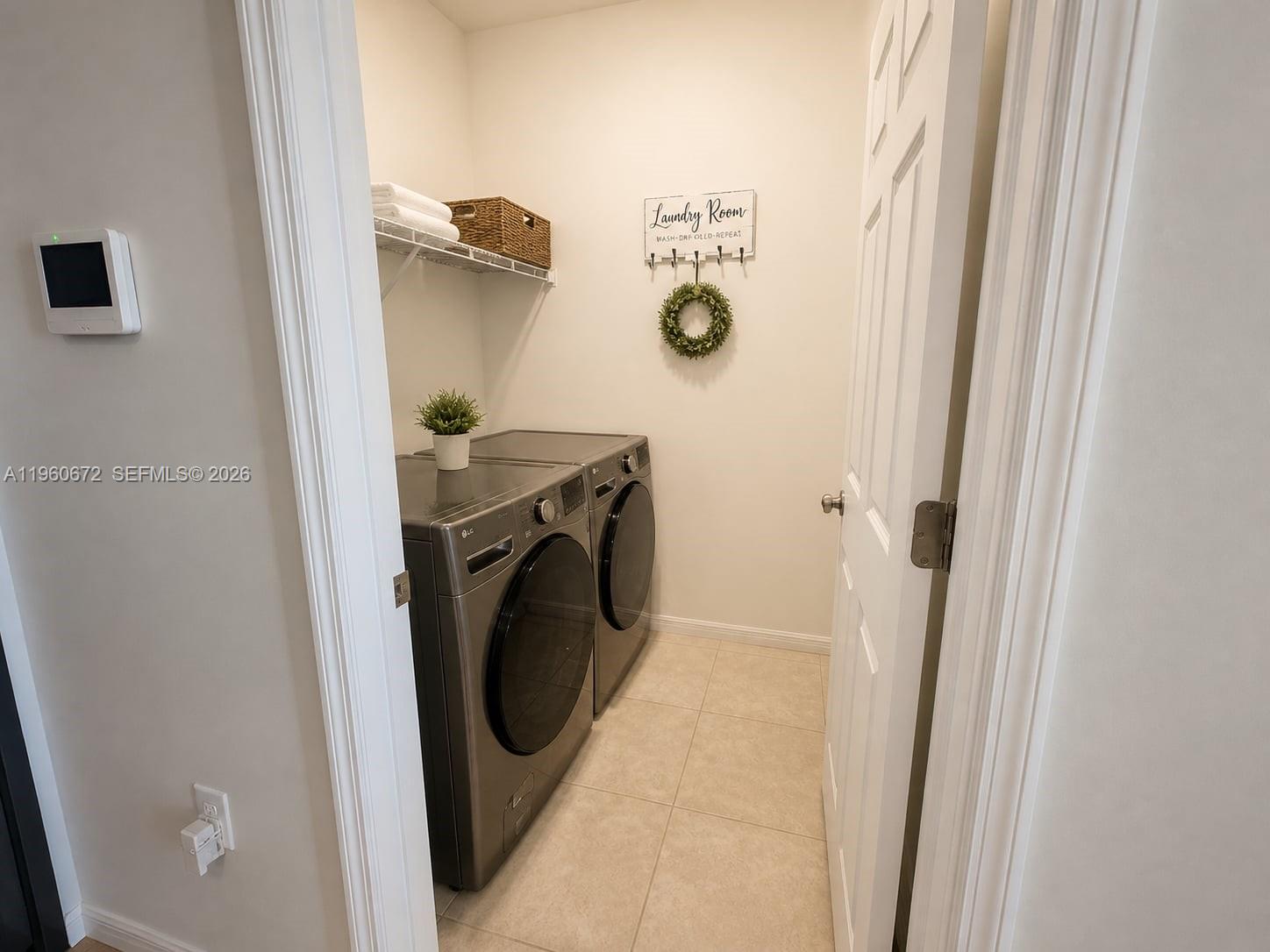 9042 E Broad Circle Property Photo 11