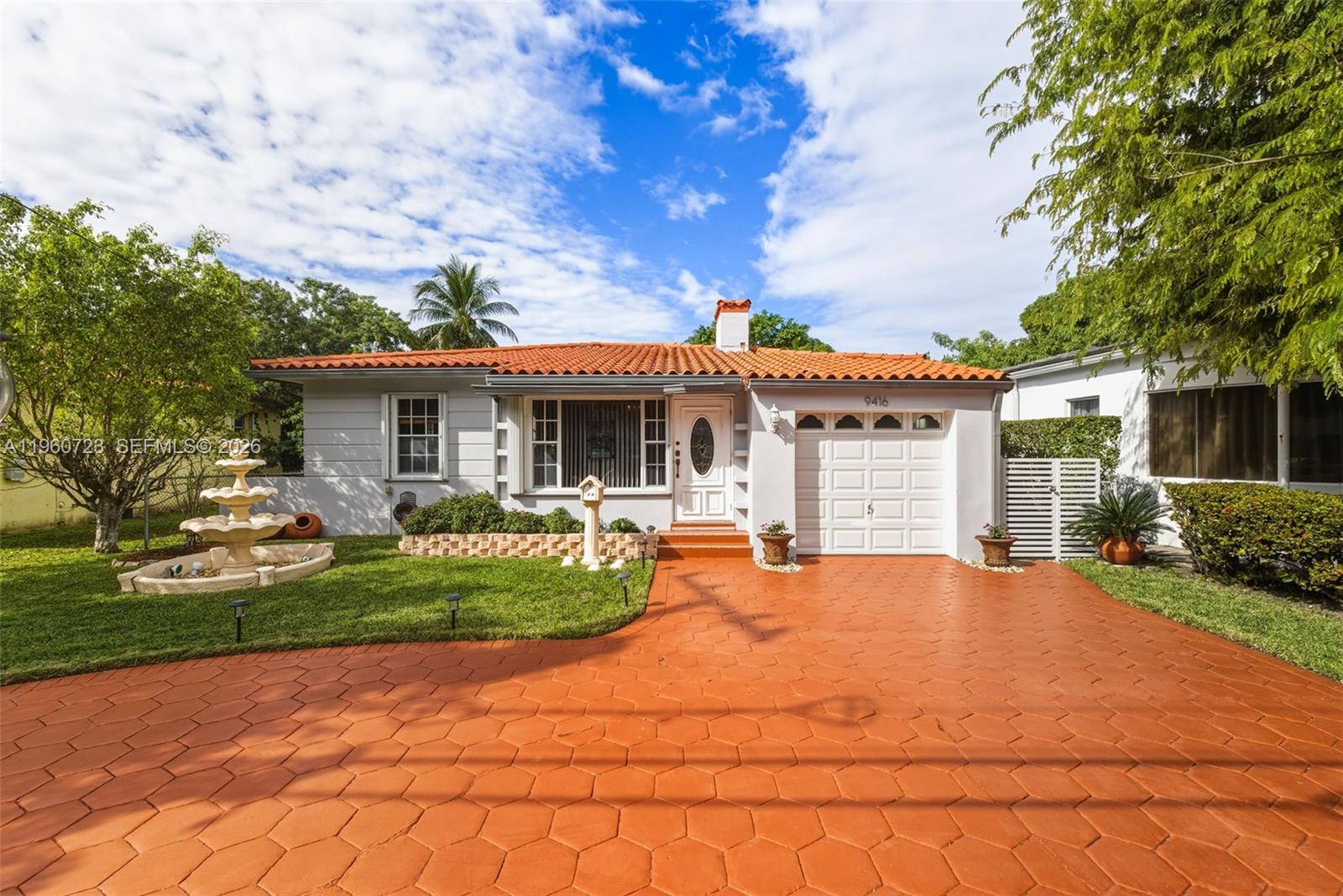 A11960723 Property Photo 2