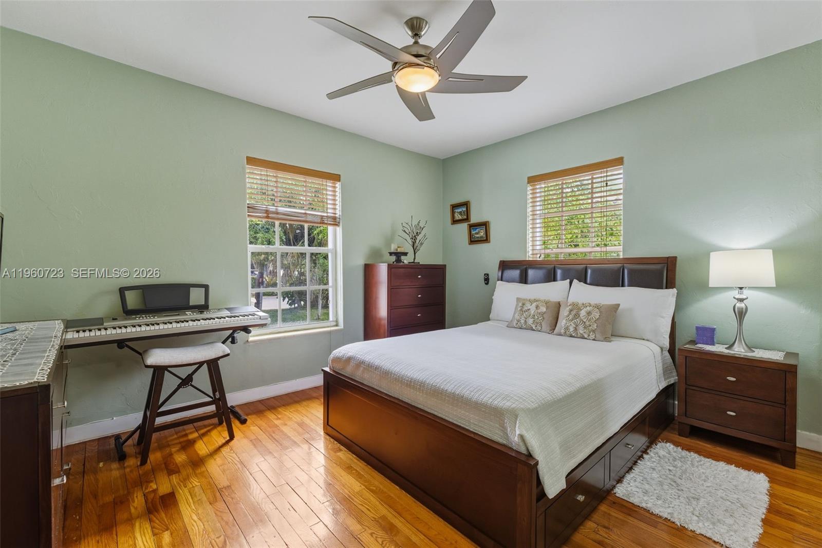 A11960723 Property Photo 22