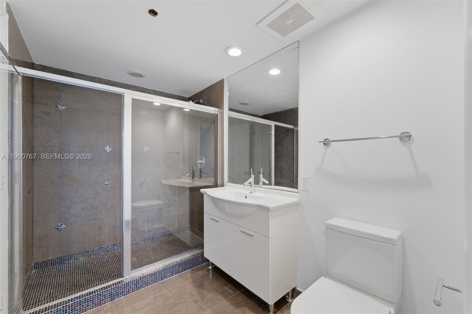 475 Brickell Avenue 3513 Property Photo 12